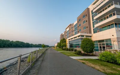 The Landing Hotel at Rivers Casino & Resort