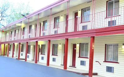 Passport Inn - By The Falls NY
