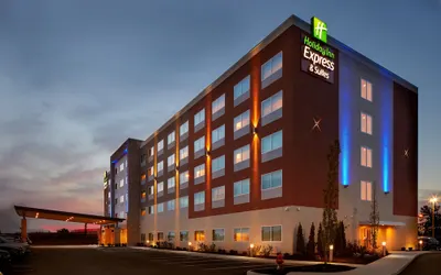 Holiday Inn Express & Suites-Cincinnati North - Liberty Way, an IHG Hotel