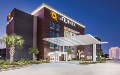 La Quinta Inn & Suites by Wyndham Baton Rouge - Port Allen