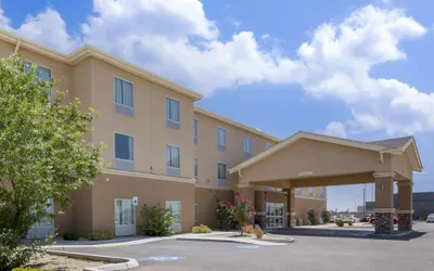 Quality Inn & Suites Carlsbad Caverns Area