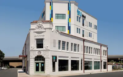 Tru By Hilton San Antonio Downtown Riverwalk