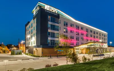 Aloft Dallas Arlington Entertainment District