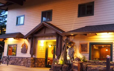 Redwood Garden Inn