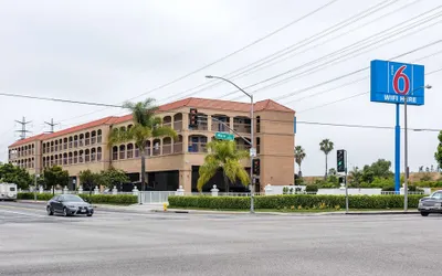 Motel 6 Gardena, CA - South