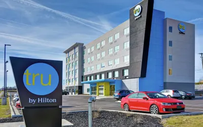 Tru by Hilton Richmond