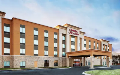 Hampton Inn & Suites Chicago Waukegan