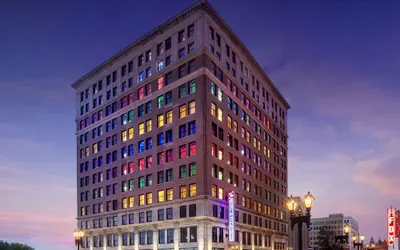 Angad Arts Hotel St. Louis, Tapestry Collection by Hilton
