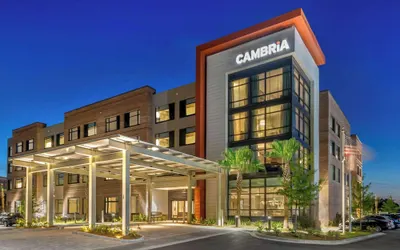 Cambria Hotel Charleston Riverview