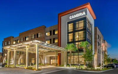 Cambria Hotel Charleston Riverview