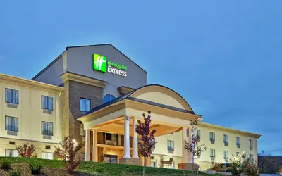 Holiday Inn Express Troutville, an IHG Hotel