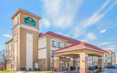 La Quinta Inn & Suites by Wyndham Oklahoma City -Yukon