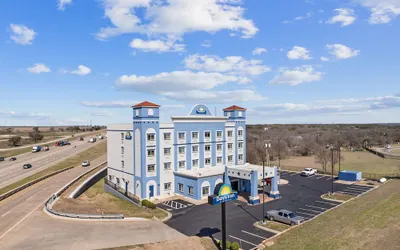 Days Inn by Wyndham Salado