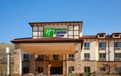 Holiday Inn Express & Suites Frazier Park, An IHG Hotel