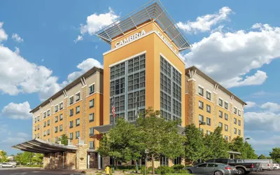 Cambria Hotel Denver International Airport