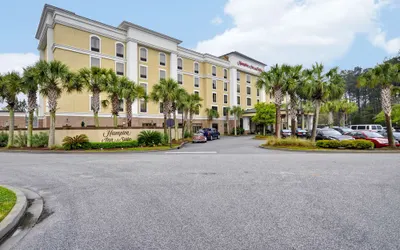 Hampton Inn & Suites North Charleston-University Blvd