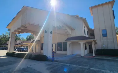 Regency Inn & Suites By Capital O Houston IAH Airport