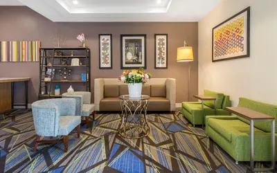 Holiday Inn Express Hotel & Suites Houston-Alvin, an IHG Hotel