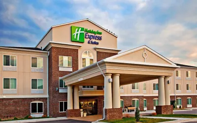 Holiday Inn Express Hotel & Suites Dubuque, an IHG Hotel