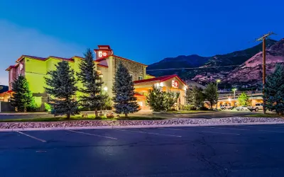 Best Western Plus Canyon Pines