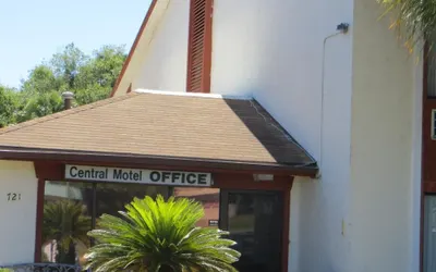 The Central Motel