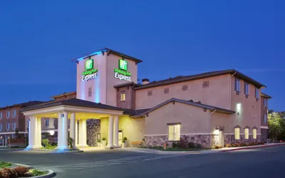 Holiday Inn Express Hotel & Suites Lodi by IHG