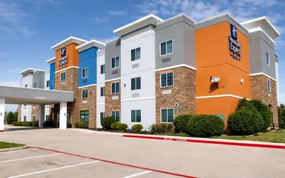 Holiday Inn Express & Suites Bridgeport by IHG