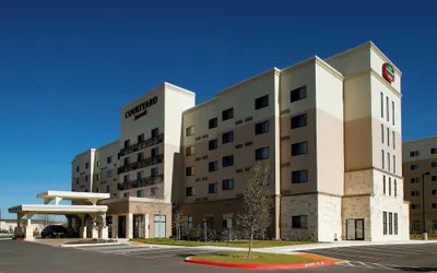 Courtyard by Marriott San Antonio Six Flags at The Rim