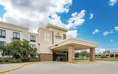 Comfort Suites East Lincoln - Mall Area