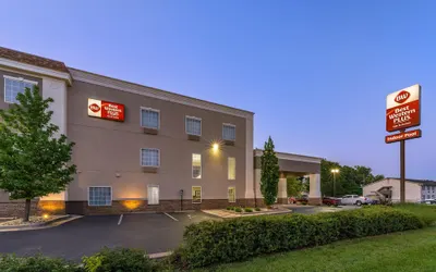 Best Western Plus Eastgate Inn & Suites