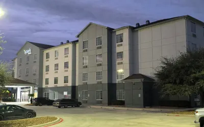 Spark by Hilton Selma