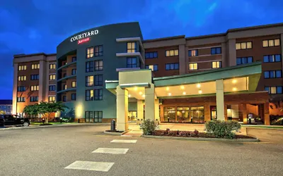 Courtyard by Marriott Newport News Airport