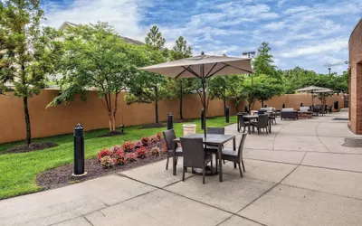 Courtyard by Marriott Newport News Airport