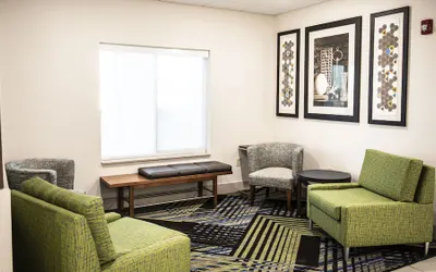 Holiday Inn Express & Suites Sedalia, an IHG Hotel