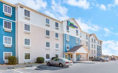 Extended Stay America Select Suites - Wilmington - West