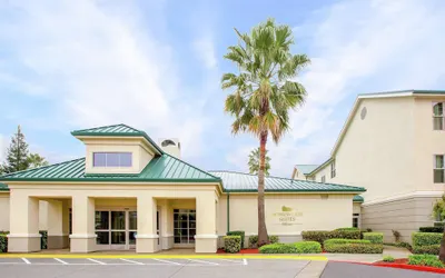 Homewood Suites By Hilton Sacramento Airport - Natomas