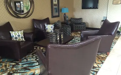 Holiday Inn Express Hotel & Suites Council Bluffs - Conv Ctr by IHG