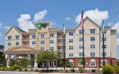 Holiday Inn Express & Suites Lakeland North - I-4, an IHG Hotel