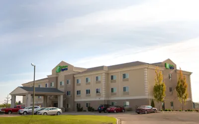 Holiday Inn Express Devils Lake, an IHG Hotel