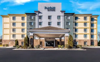 Fairfield Inn & Suites by Marriott Greensboro Coliseum Area