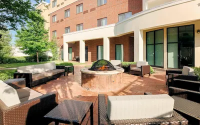 Courtyard by Marriott Dallas Arlington South