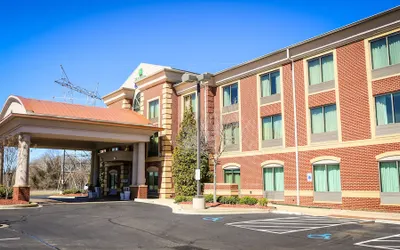 Holiday Inn Express Hotel & Suites Memphis/Germantown, an IHG Hotel