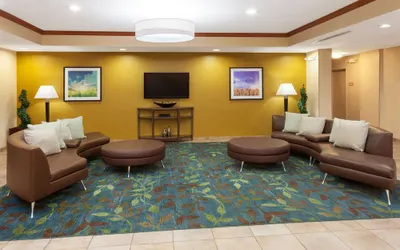 Candlewood Suites Aurora-Naperville, an IHG Hotel