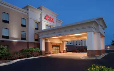 Hampton Inn & Suites Chicago/St. Charles