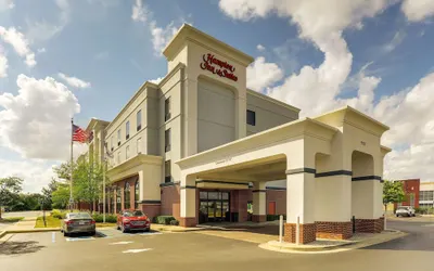 Hampton Inn & Suites Indianapolis-Airport