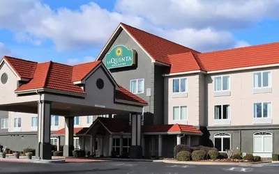 La Quinta Inn & Suites by Wyndham Russellville