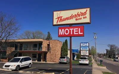 Thunderbird Motor Inn Baraboo