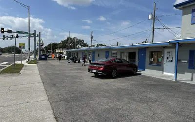 Base Motel By OYO South Tampa