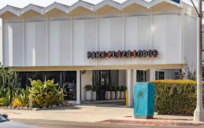 Park Plaza Lodge Hotel
