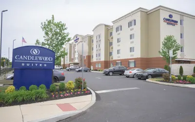 Candlewood Suites Chester - Philadelphia International Airport, an IHG Hotel